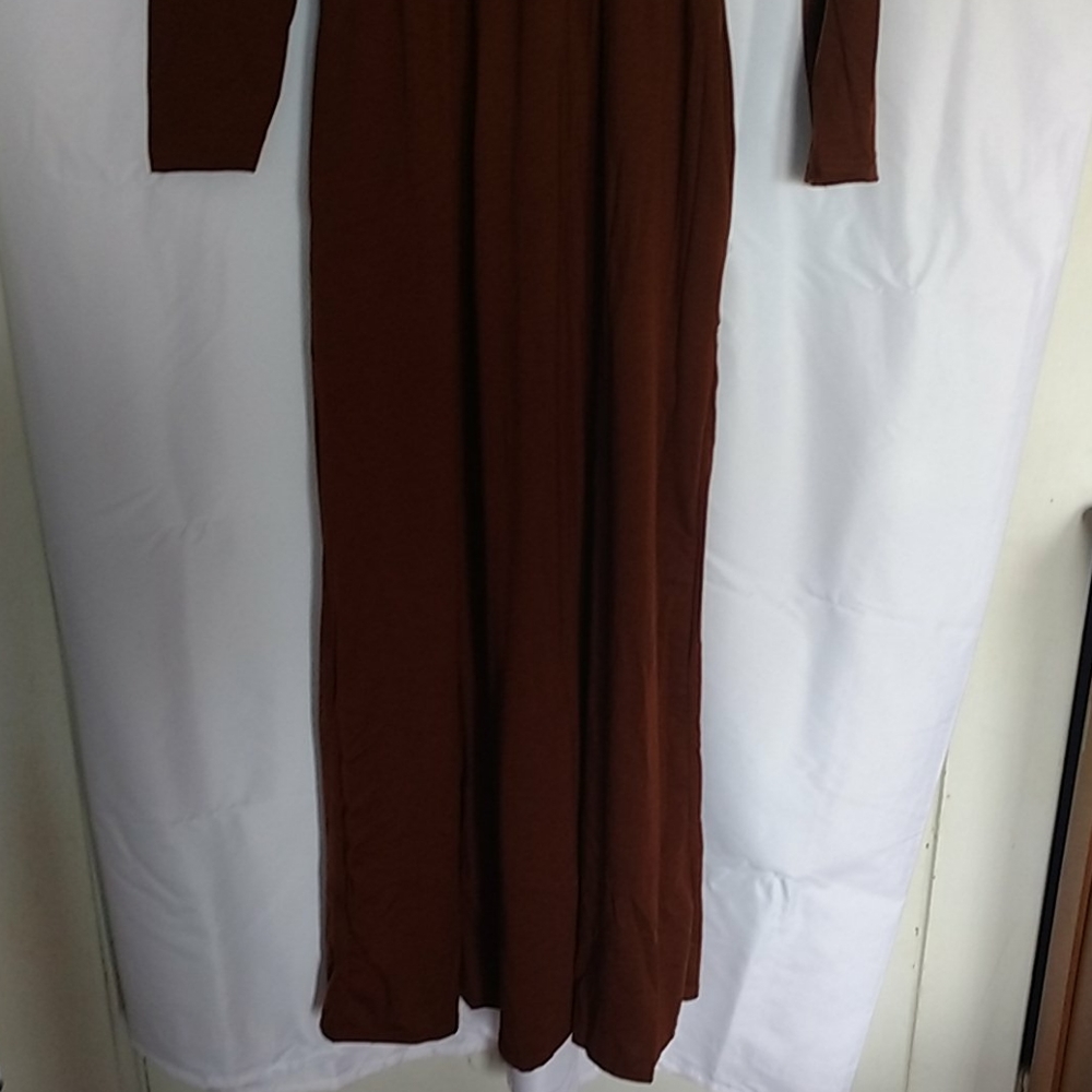 Simple Maxi Dress - Picture 2 of 7